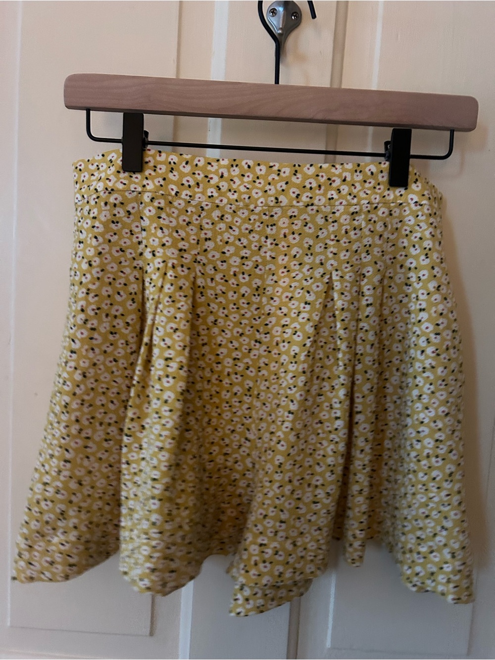 RESA Yellow mini Floral skort Skirt shorts M